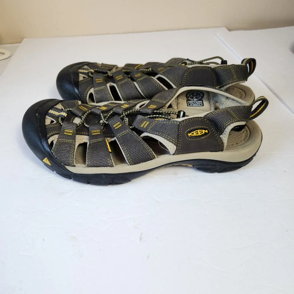Keen Newport H2 Mens Size 12 Waterproof Hiking Sandals Gray Yellow Outdoor Shoe